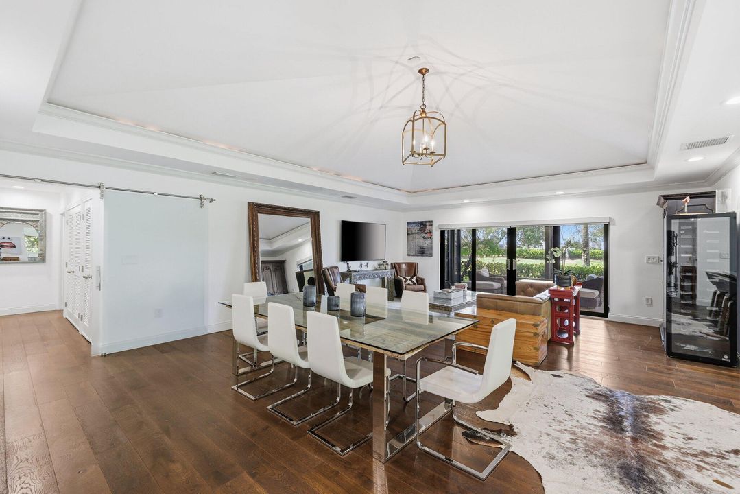 For Rent: $14,000 (4 beds, 4 baths, 2400 Square Feet)