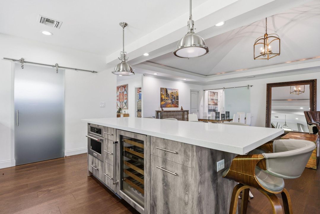 For Rent: $14,000 (4 beds, 4 baths, 2400 Square Feet)