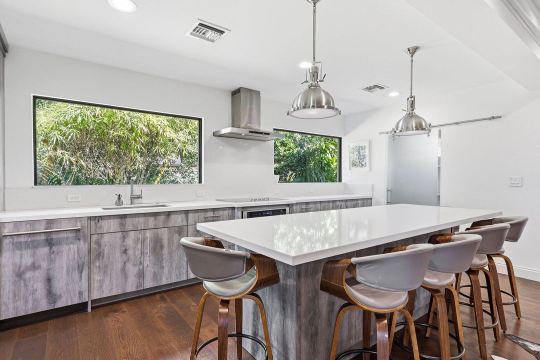 For Rent: $14,000 (4 beds, 4 baths, 2400 Square Feet)