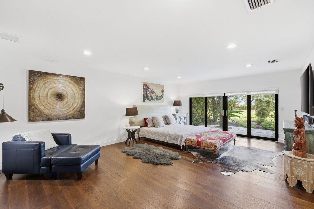 For Rent: $14,000 (4 beds, 4 baths, 2400 Square Feet)