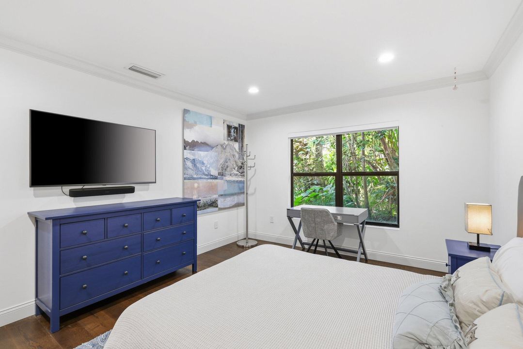 For Rent: $14,000 (4 beds, 4 baths, 2400 Square Feet)