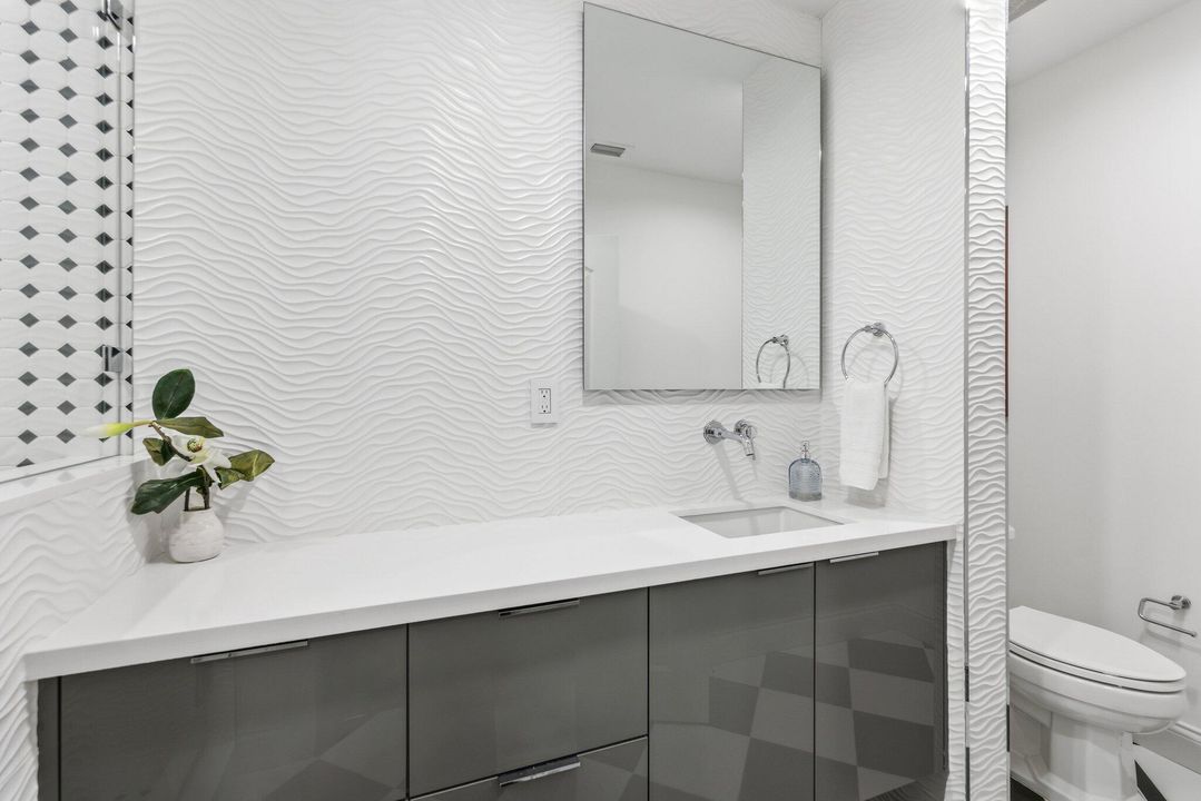 For Rent: $14,000 (4 beds, 4 baths, 2400 Square Feet)