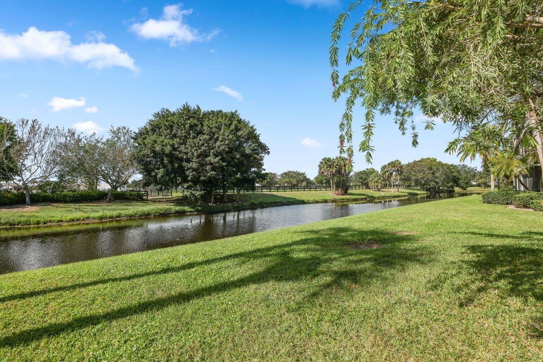 For Rent: $14,000 (4 beds, 4 baths, 2400 Square Feet)