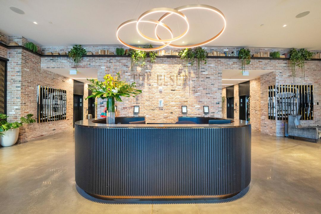 For Sale: $1,499,999 (2 beds, 2 baths, 983 Square Feet)