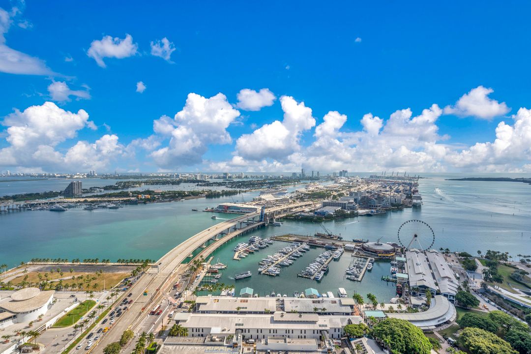 For Sale: $1,499,999 (2 beds, 2 baths, 983 Square Feet)