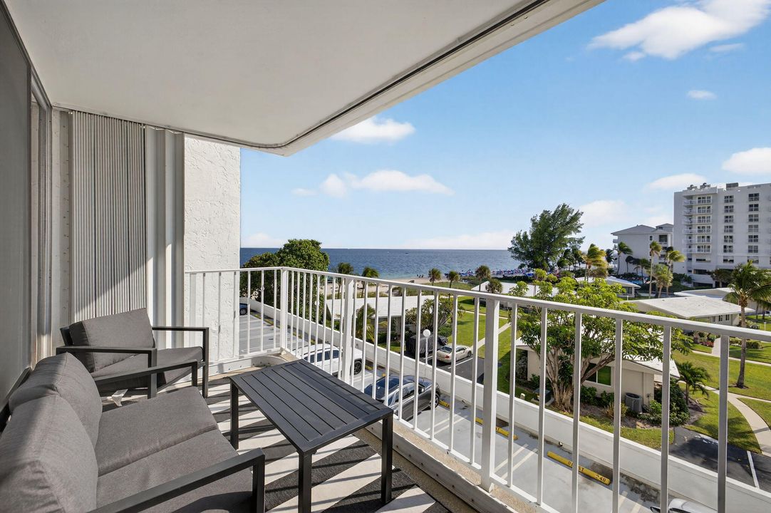 For Sale: $749,900 (3 beds, 2 baths, 1650 Square Feet)