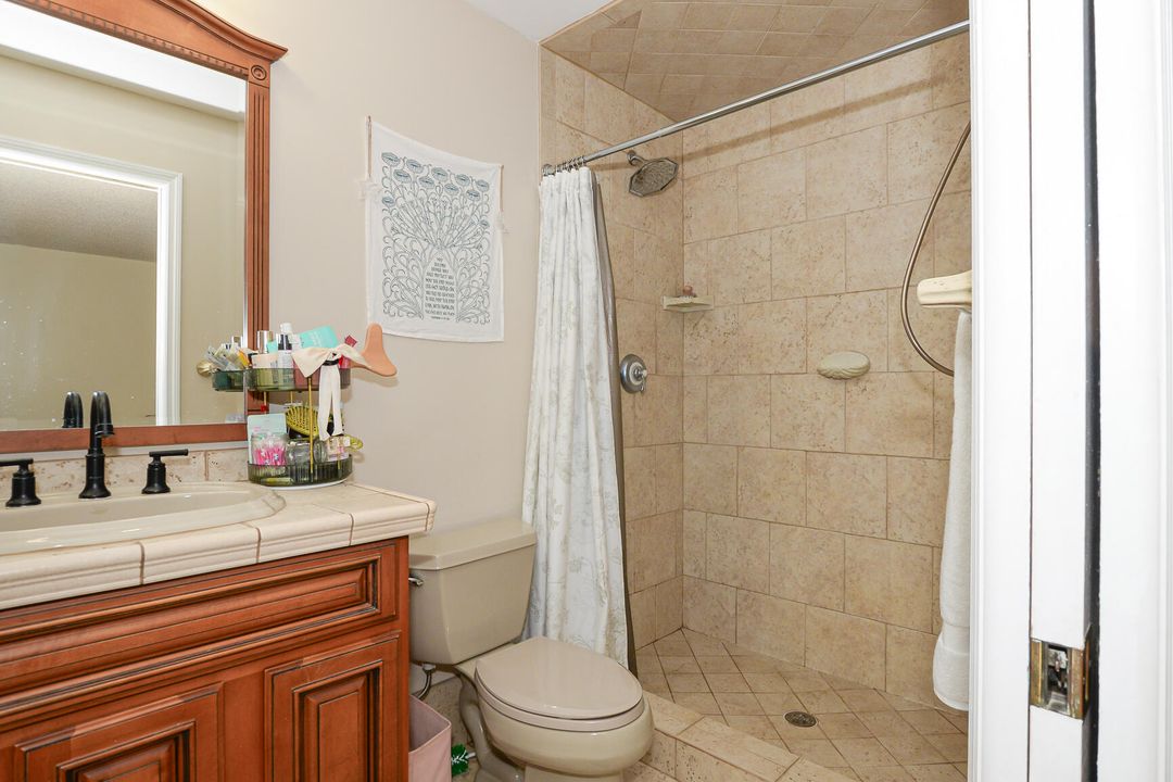 For Rent: $2,000 (3 beds, 2 baths, 1248 Square Feet)