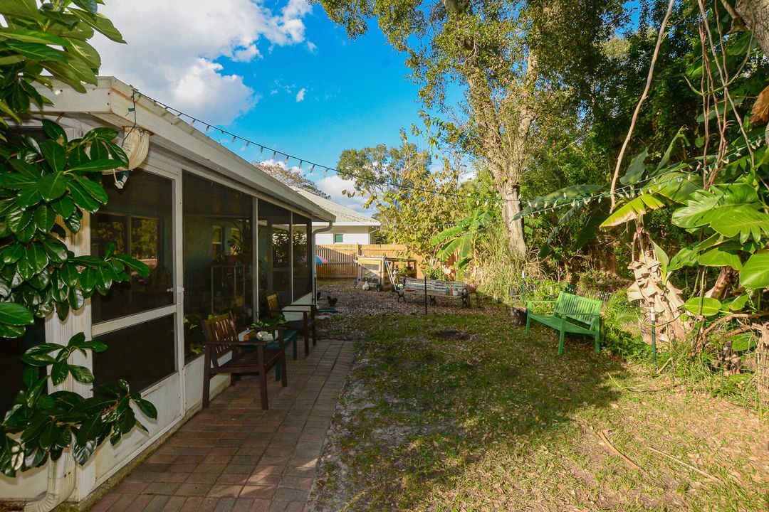 For Rent: $2,000 (3 beds, 2 baths, 1248 Square Feet)