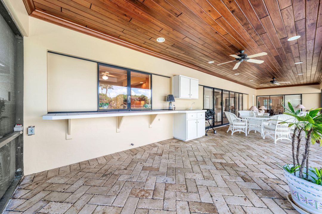 На продажу: $5,150,000 (3 спален, 2 ванн, 2460 Квадратных фут)