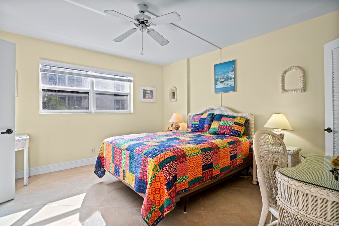 Под контрактом: $475,000 (2 спален, 2 ванн, 1050 Квадратных фут)