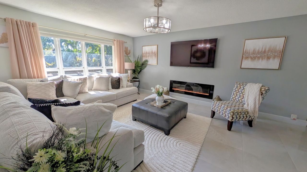 For Sale: $595,000 (4 beds, 2 baths, 1835 Square Feet)