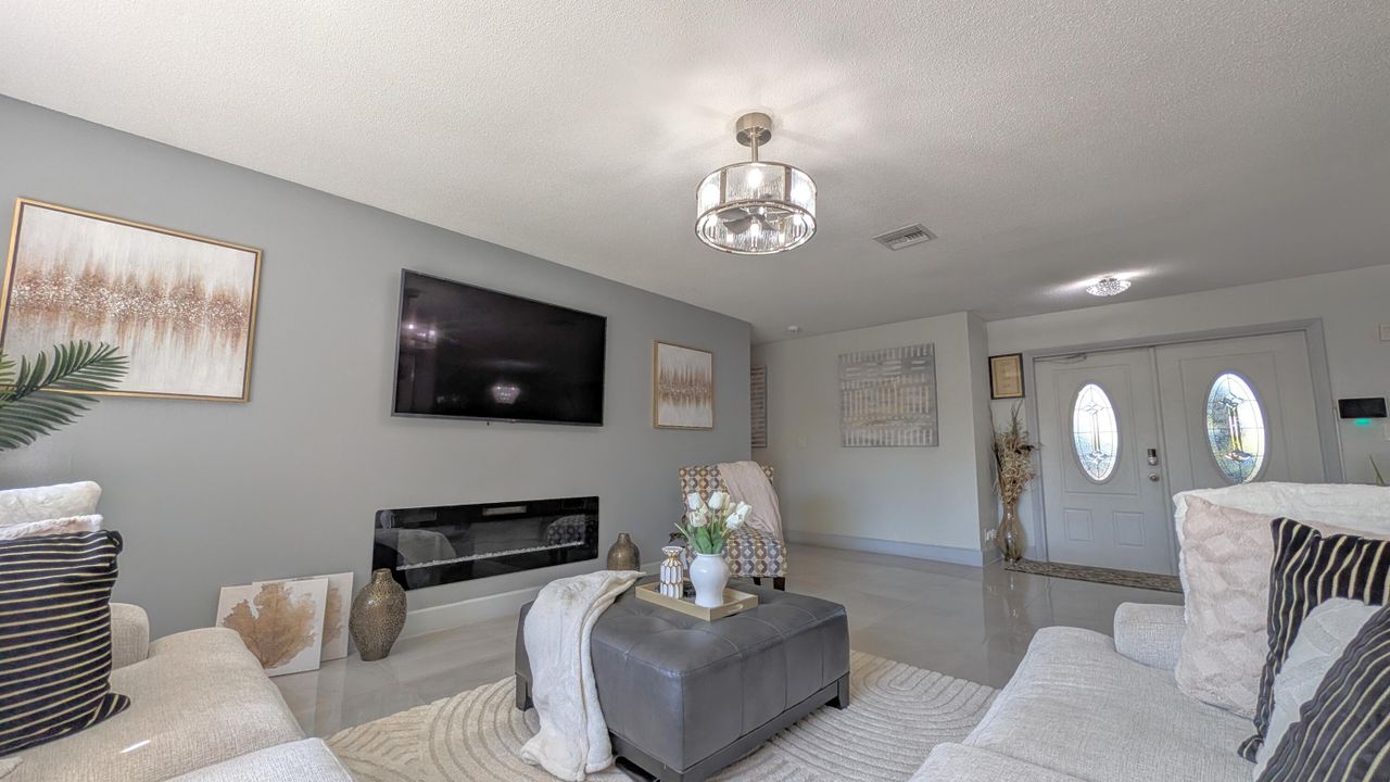 For Sale: $595,000 (4 beds, 2 baths, 1835 Square Feet)