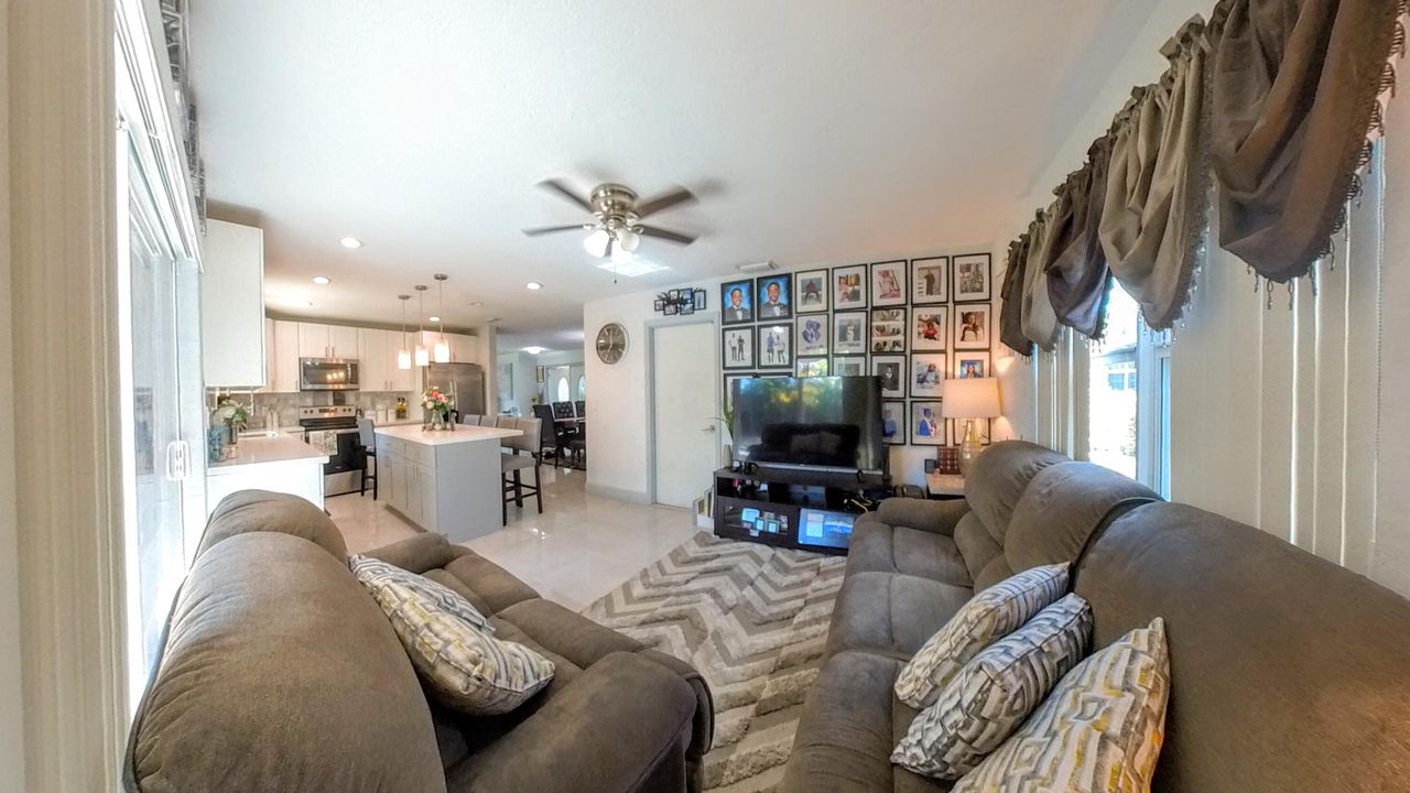 For Sale: $595,000 (4 beds, 2 baths, 1835 Square Feet)