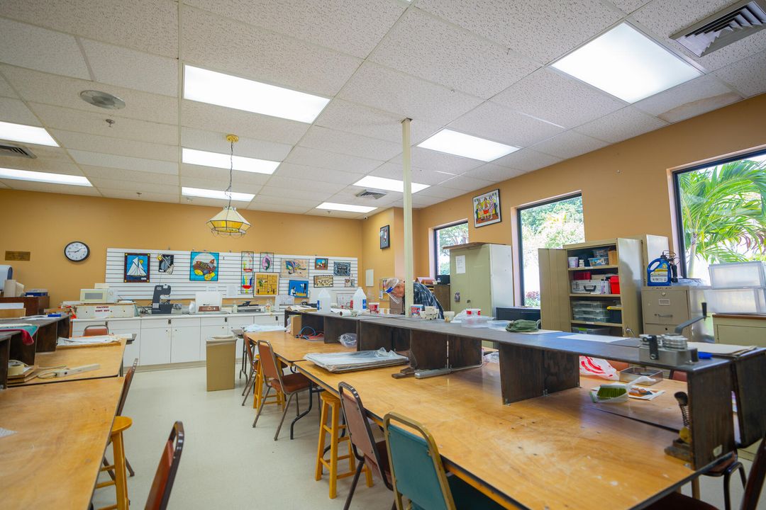 На продажу: $95,000 (1 спален, 1 ванн, 585 Квадратных фут)