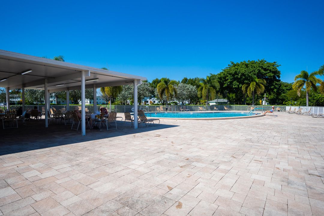 На продажу: $95,000 (1 спален, 1 ванн, 585 Квадратных фут)