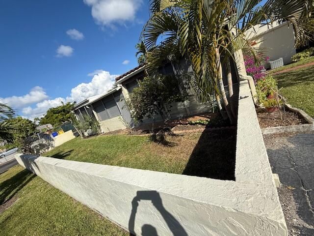 For Sale: $194,900 (2 beds, 2 baths, 1103 Square Feet)