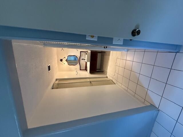 For Sale: $194,900 (2 beds, 2 baths, 1103 Square Feet)