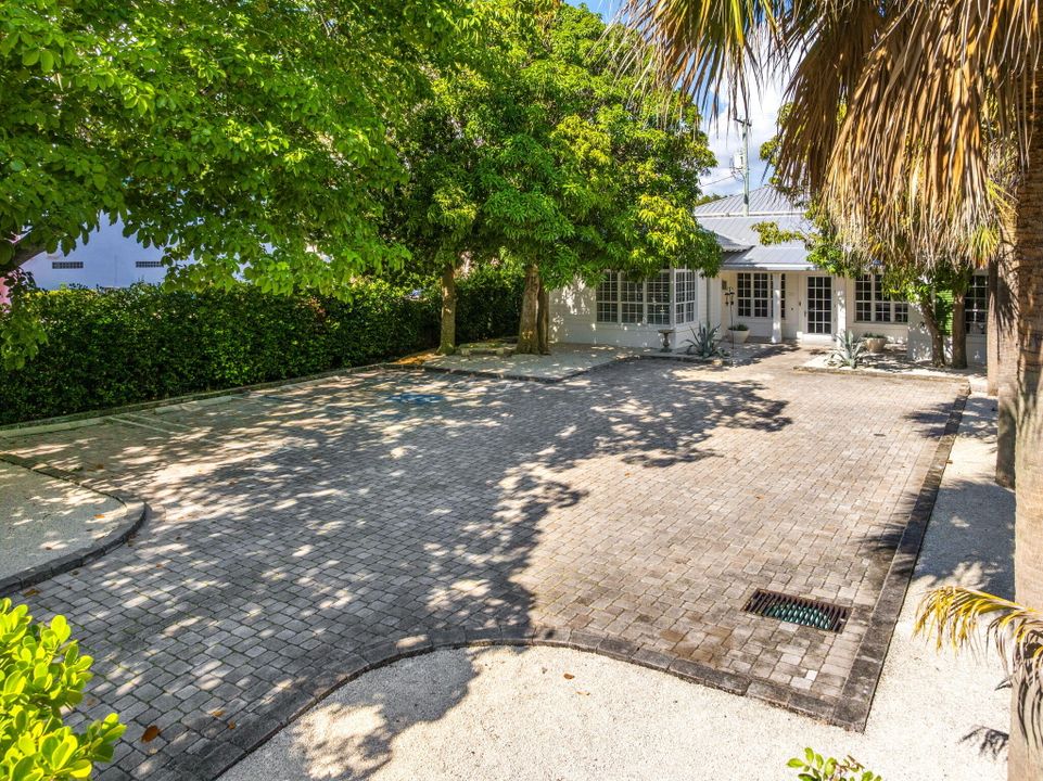 For Sale: $3,000,000 (0 beds, 0 baths, 2636 Square Feet)