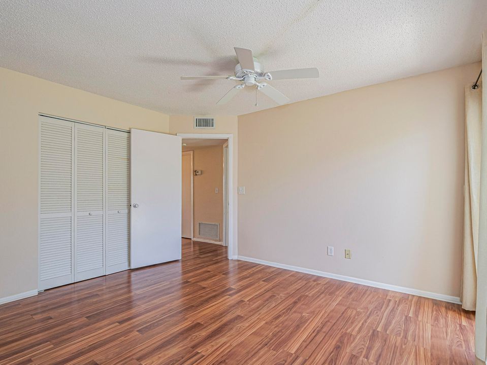 For Rent: $1,500 (2 beds, 2 baths, 1000 Square Feet)