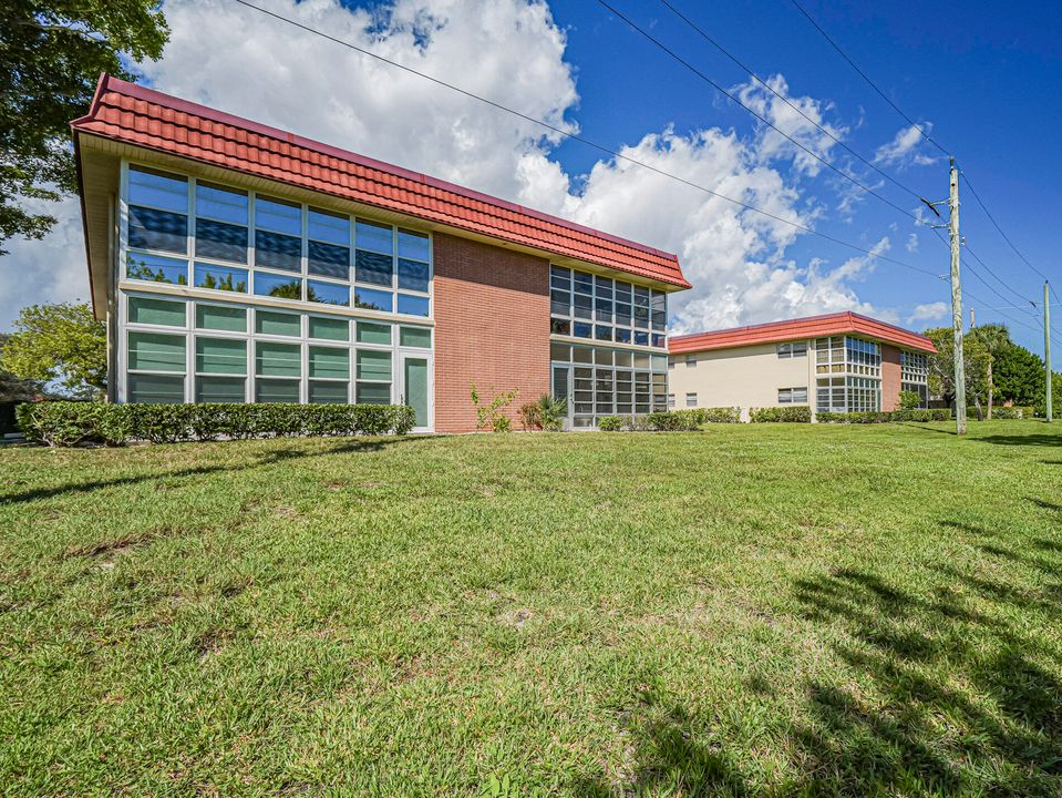 For Rent: $1,500 (2 beds, 2 baths, 1000 Square Feet)