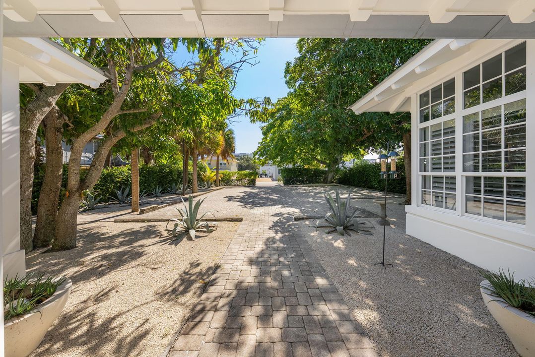 For Sale: $3,000,000 (0 beds, 0 baths, 2636 Square Feet)