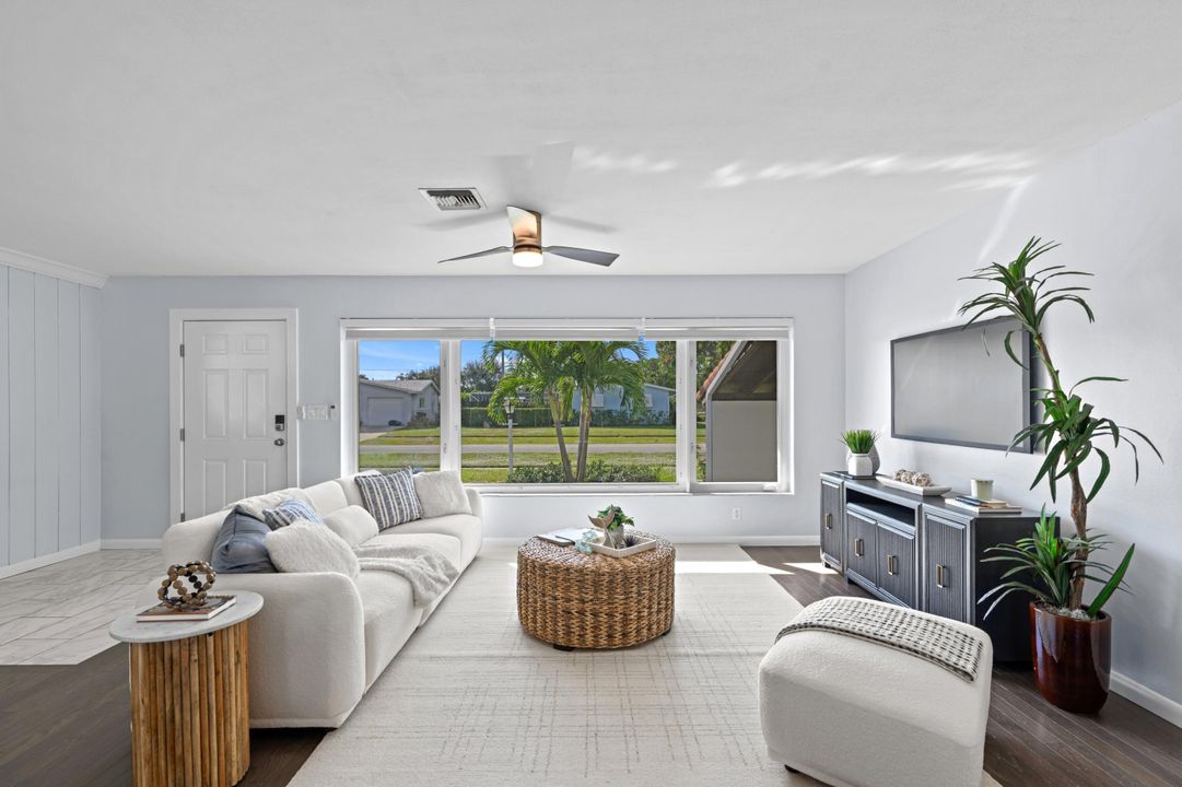 For Sale: $995,000 (4 beds, 3 baths, 1935 Square Feet)