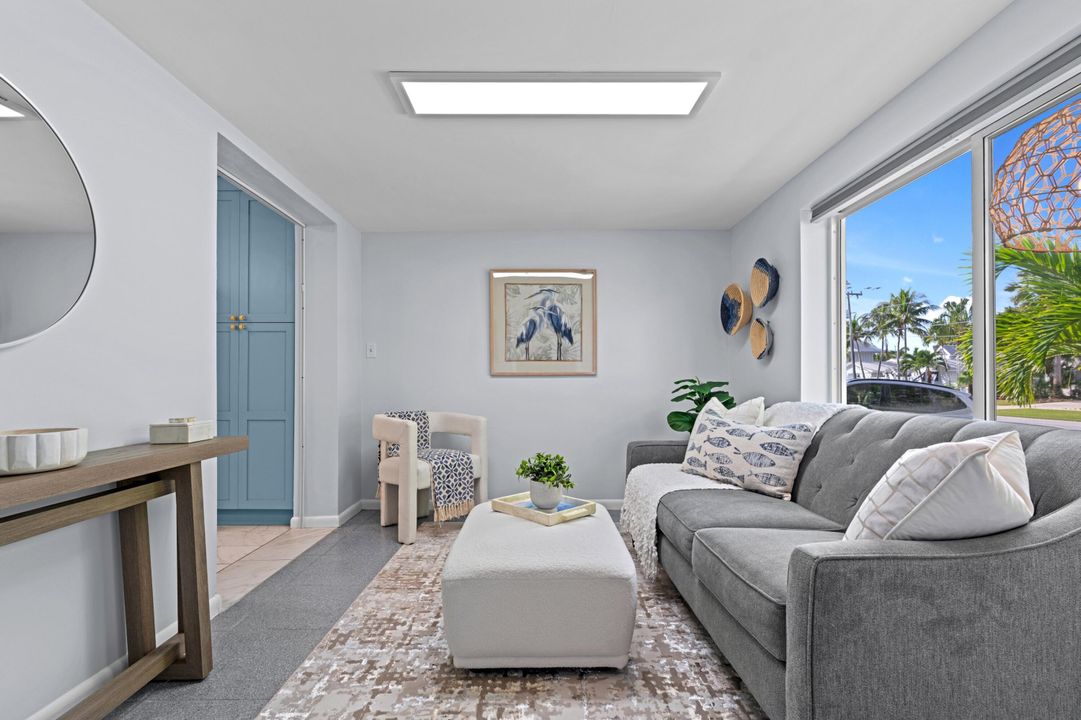 For Sale: $995,000 (4 beds, 3 baths, 1935 Square Feet)