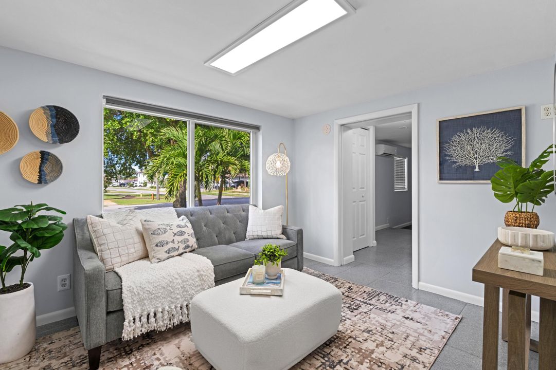 For Sale: $995,000 (4 beds, 3 baths, 1935 Square Feet)