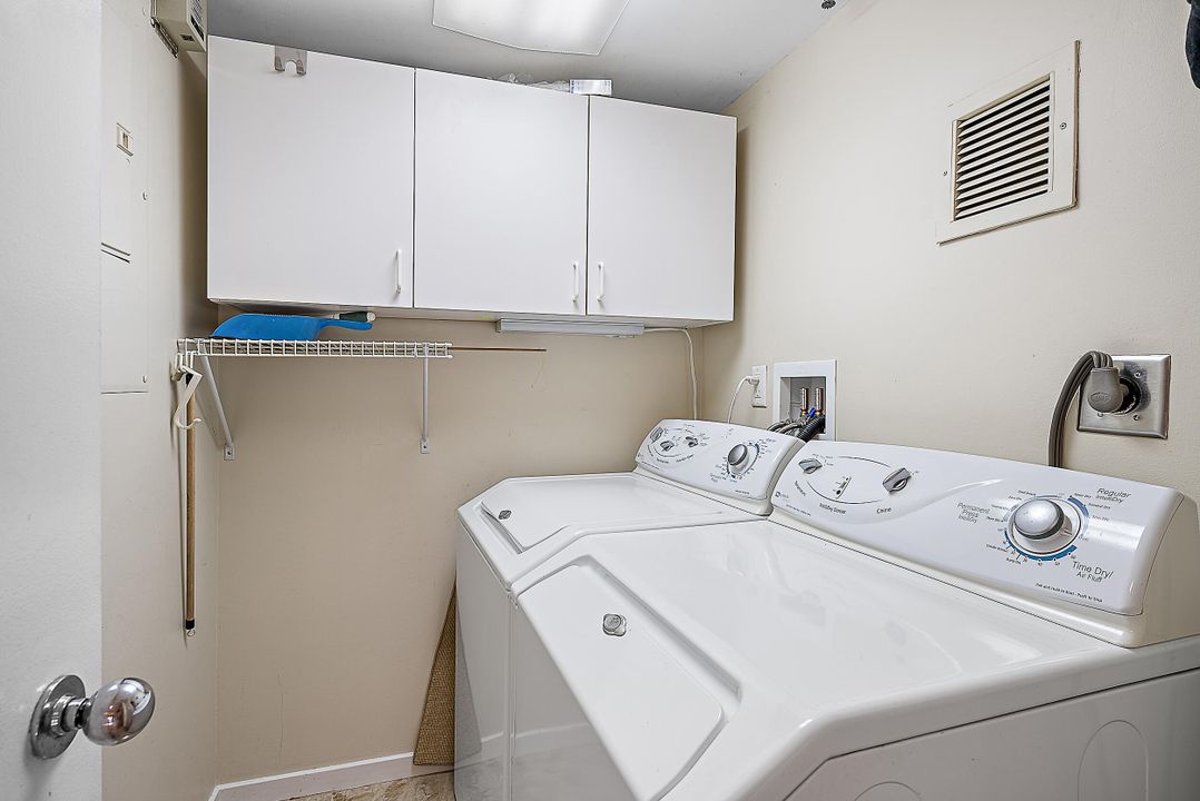 На продажу: $825,000 (2 спален, 2 ванн, 1651 Квадратных фут)