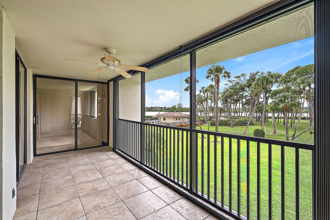 На продажу: $825,000 (2 спален, 2 ванн, 1651 Квадратных фут)