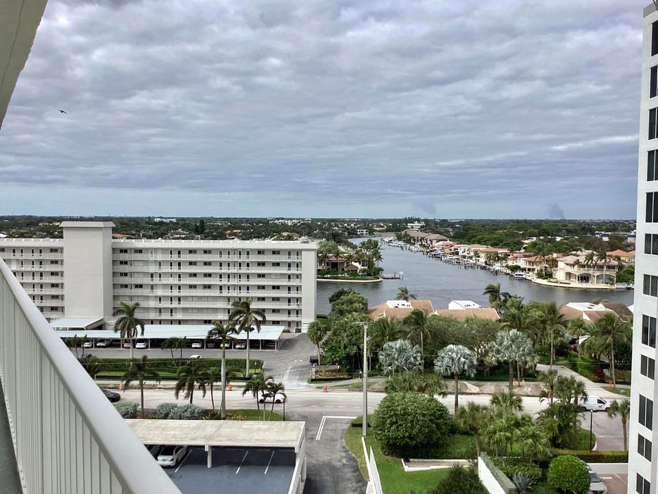 出租: $3,700 (2 贝兹, 2 浴室, 988 平方英尺)