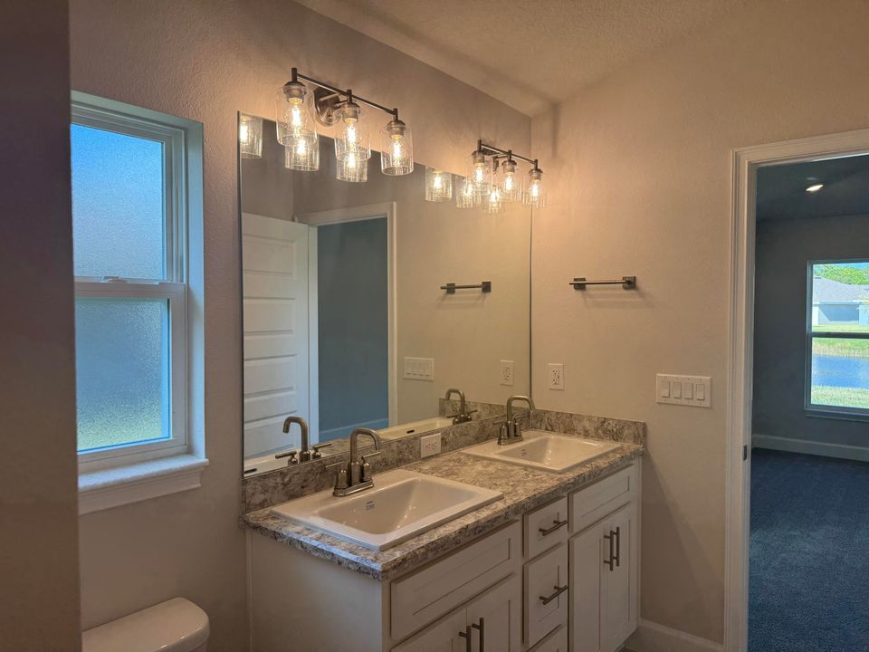 For Sale: $363,652 (4 beds, 2 baths, 1820 Square Feet)