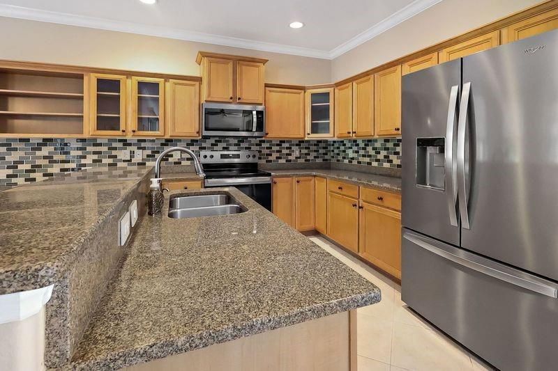 For Sale: $475,000 (3 beds, 2 baths, 2153 Square Feet)