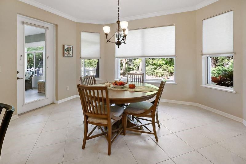 For Sale: $475,000 (3 beds, 2 baths, 2153 Square Feet)