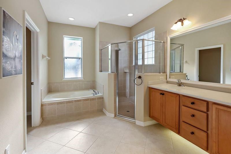 For Sale: $475,000 (3 beds, 2 baths, 2153 Square Feet)