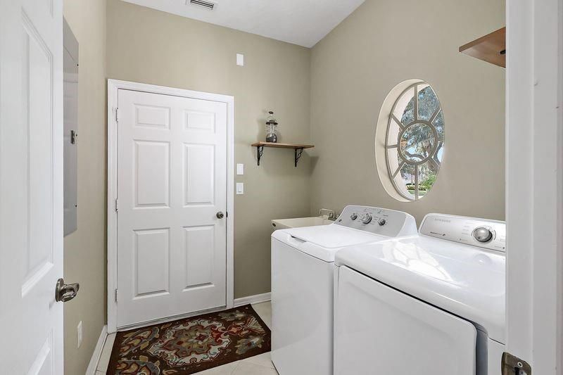 For Sale: $475,000 (3 beds, 2 baths, 2153 Square Feet)