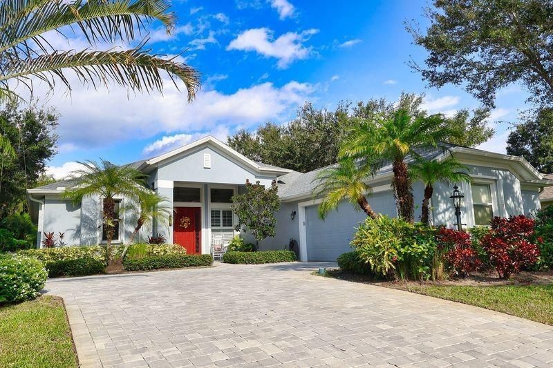 For Sale: $475,000 (3 beds, 2 baths, 2153 Square Feet)