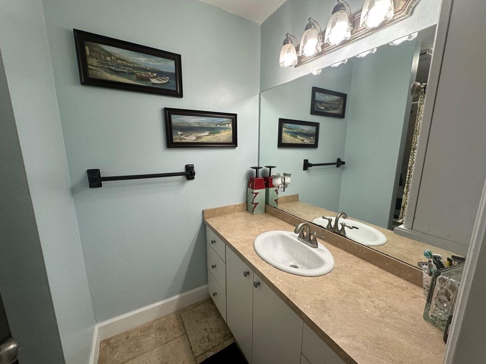 For Sale: $449,900 (3 beds, 3 baths, 2310 Square Feet)