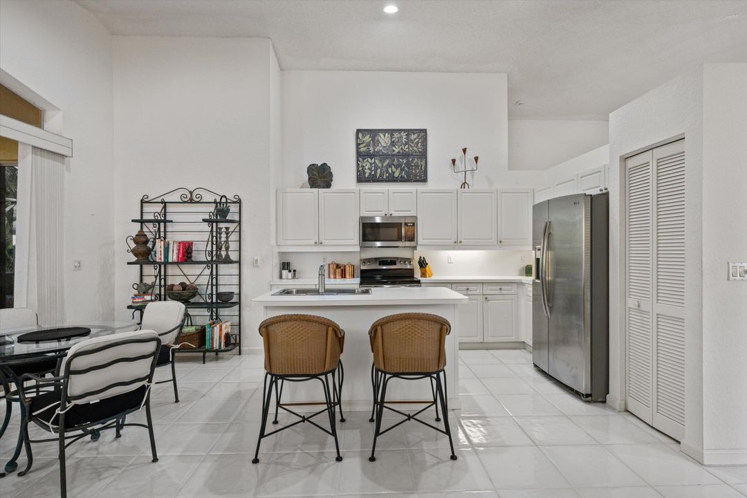 For Rent: $9,500 (3 beds, 2 baths, 2192 Square Feet)