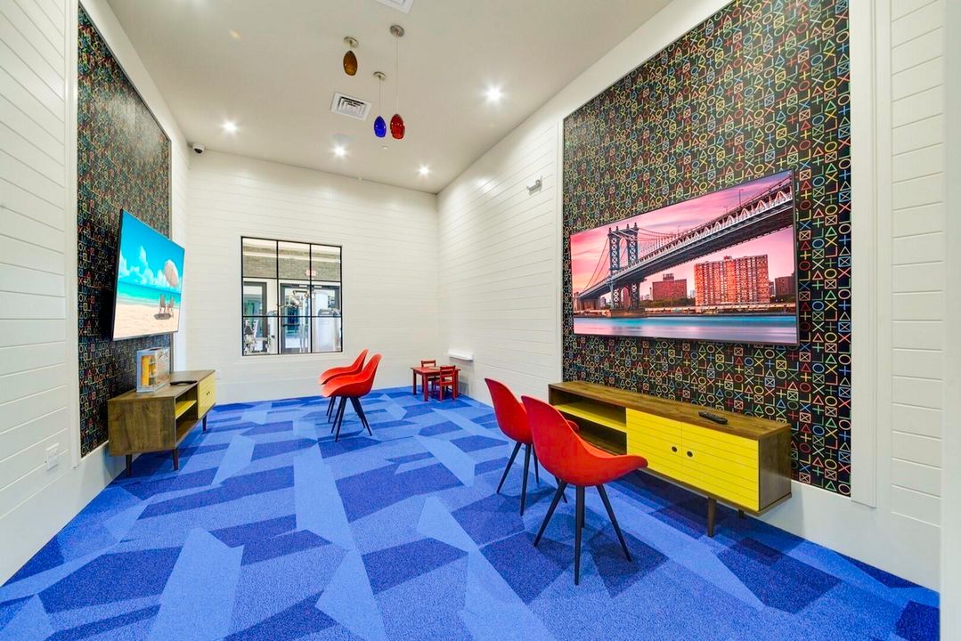 For Sale: $1,350,000 (4 beds, 4 baths, 3252 Square Feet)