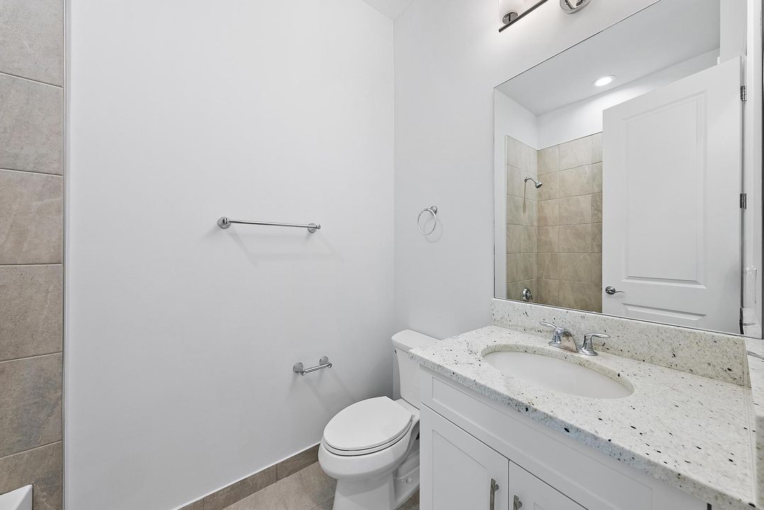 For Rent: $5,990 (4 beds, 3 baths, 2735 Square Feet)