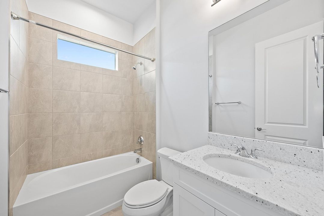 For Rent: $5,990 (4 beds, 3 baths, 2735 Square Feet)