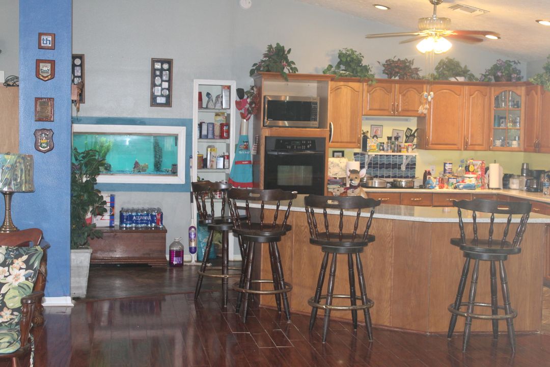 待售: $803,000 (4 贝兹, 3 浴室, 2737 平方英尺)