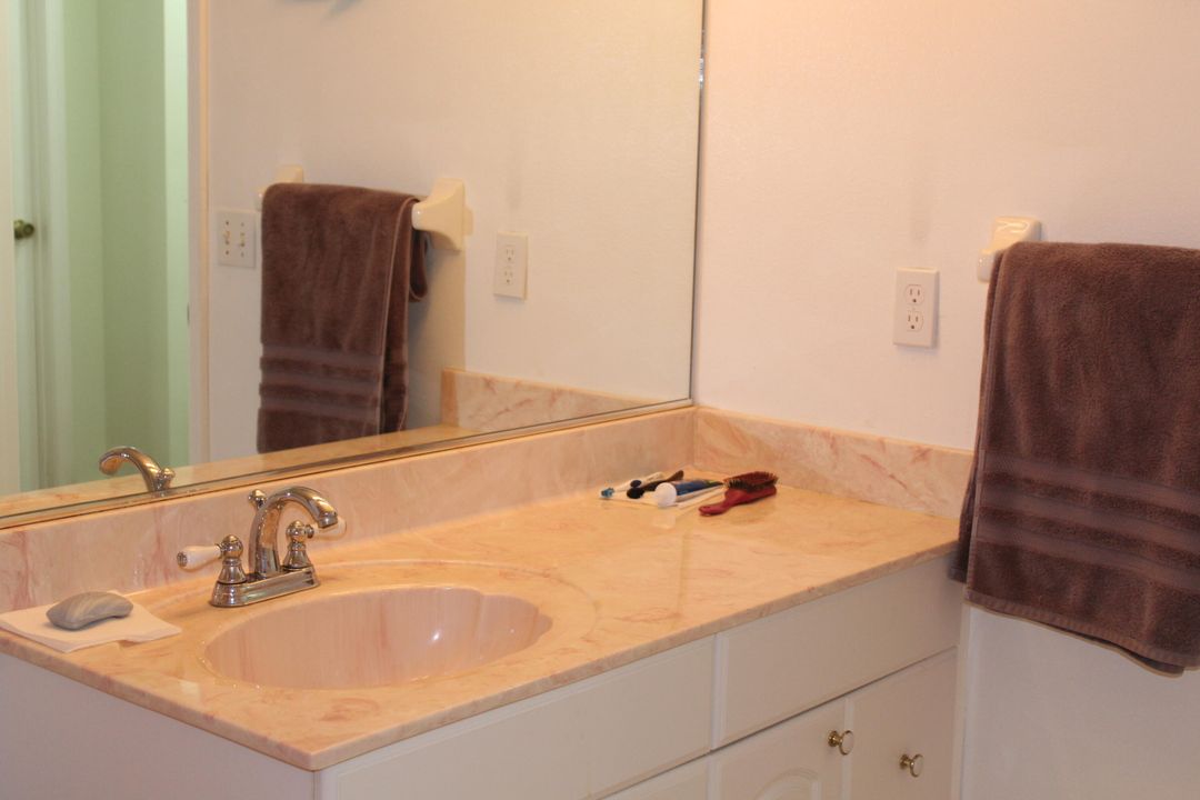 待售: $803,000 (4 贝兹, 3 浴室, 2737 平方英尺)