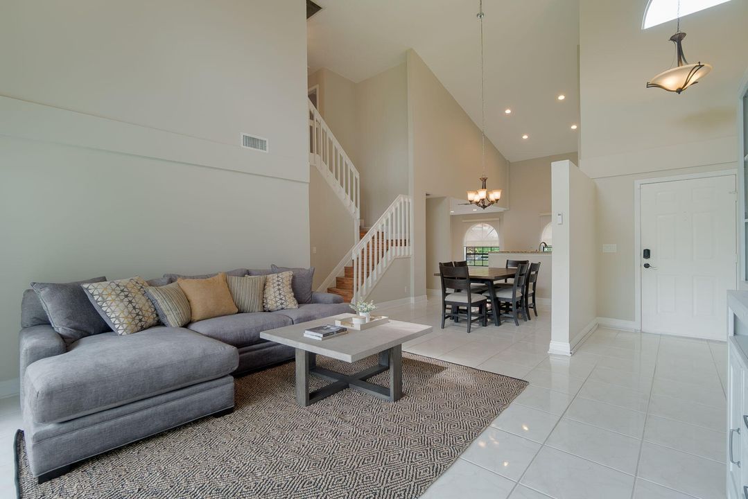 出租: $6,000 (3 贝兹, 2 浴室, 2026 平方英尺)