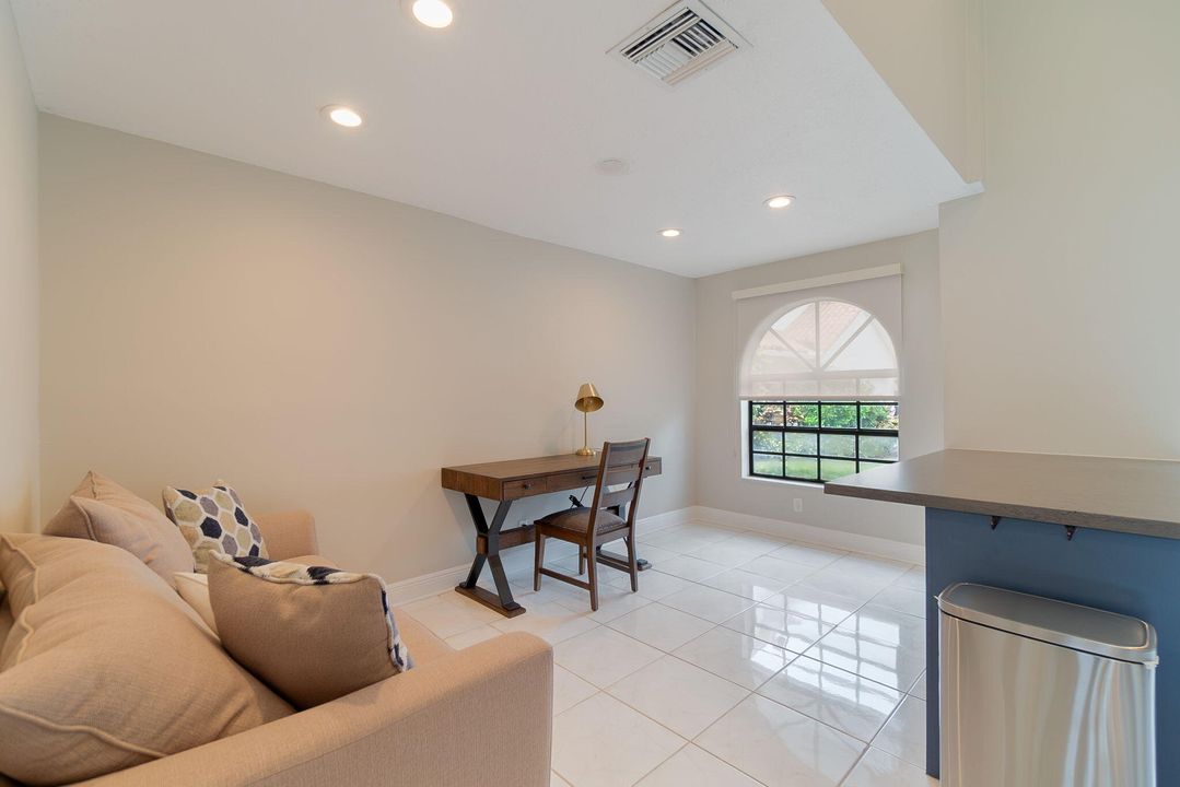 出租: $6,000 (3 贝兹, 2 浴室, 2026 平方英尺)