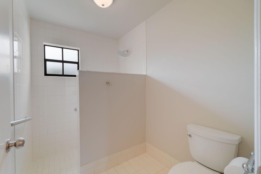 出租: $6,000 (3 贝兹, 2 浴室, 2026 平方英尺)