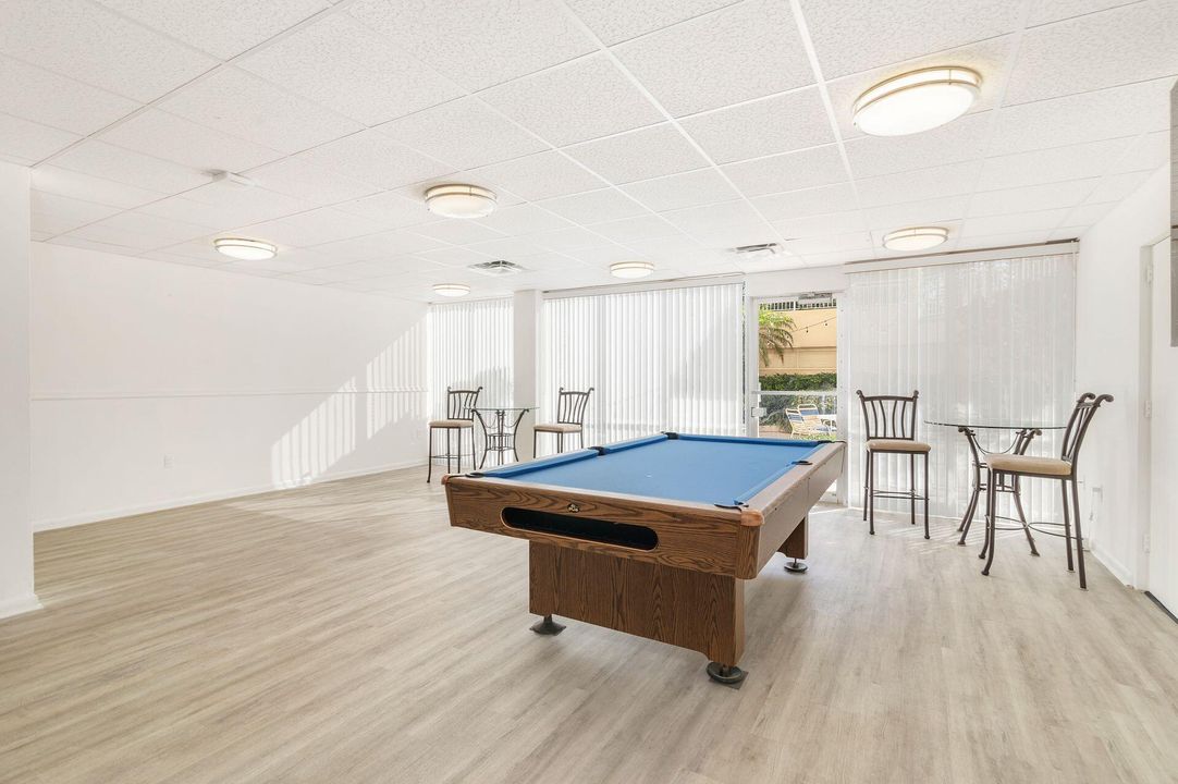 For Rent: $7,500 (2 beds, 2 baths, 1395 Square Feet)