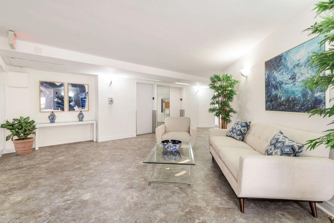 For Rent: $7,500 (2 beds, 2 baths, 1395 Square Feet)