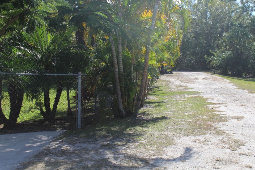 待售: $803,000 (4 贝兹, 3 浴室, 2737 平方英尺)